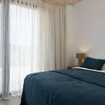 Villa The Nine Graces -villa Astarte, Sea Views, Private Pool And Jacuzzi Naxos City