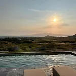 The Nine Graces -villa Astarte, Sea Views, Private Pool And Jacuzzi * Naxos City