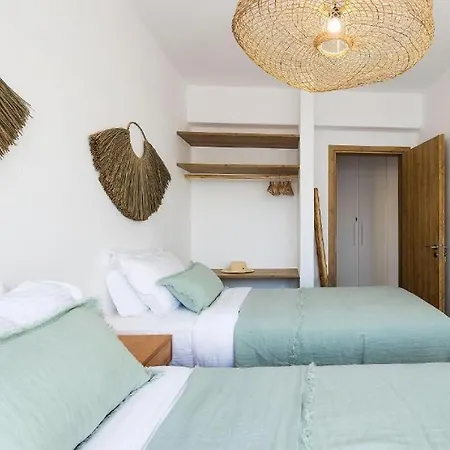 The Nine Graces -villa Astarte, Sea Views, Private Pool And Jacuzzi Mikri Vigla