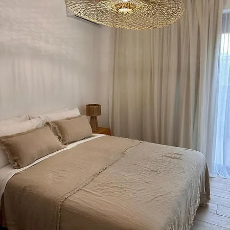The Nine Graces -villa Astarte, Sea Views, Private Pool And Jacuzzi Villa Mikri Vigla