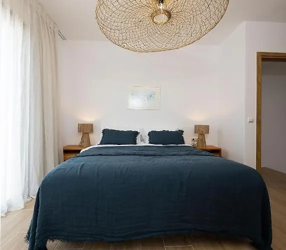 The Nine Graces -villa Astarte, Sea Views, Private Pool And Jacuzzi * Naxos City